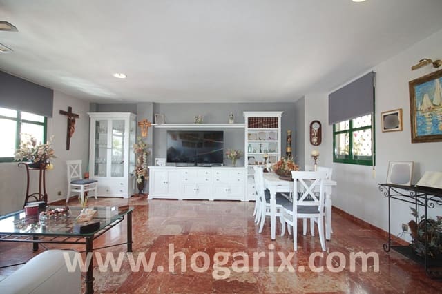 6 soverom Kjedet enebolig til salgs i Huelva by - € 325 000 (Ref: 9720384)