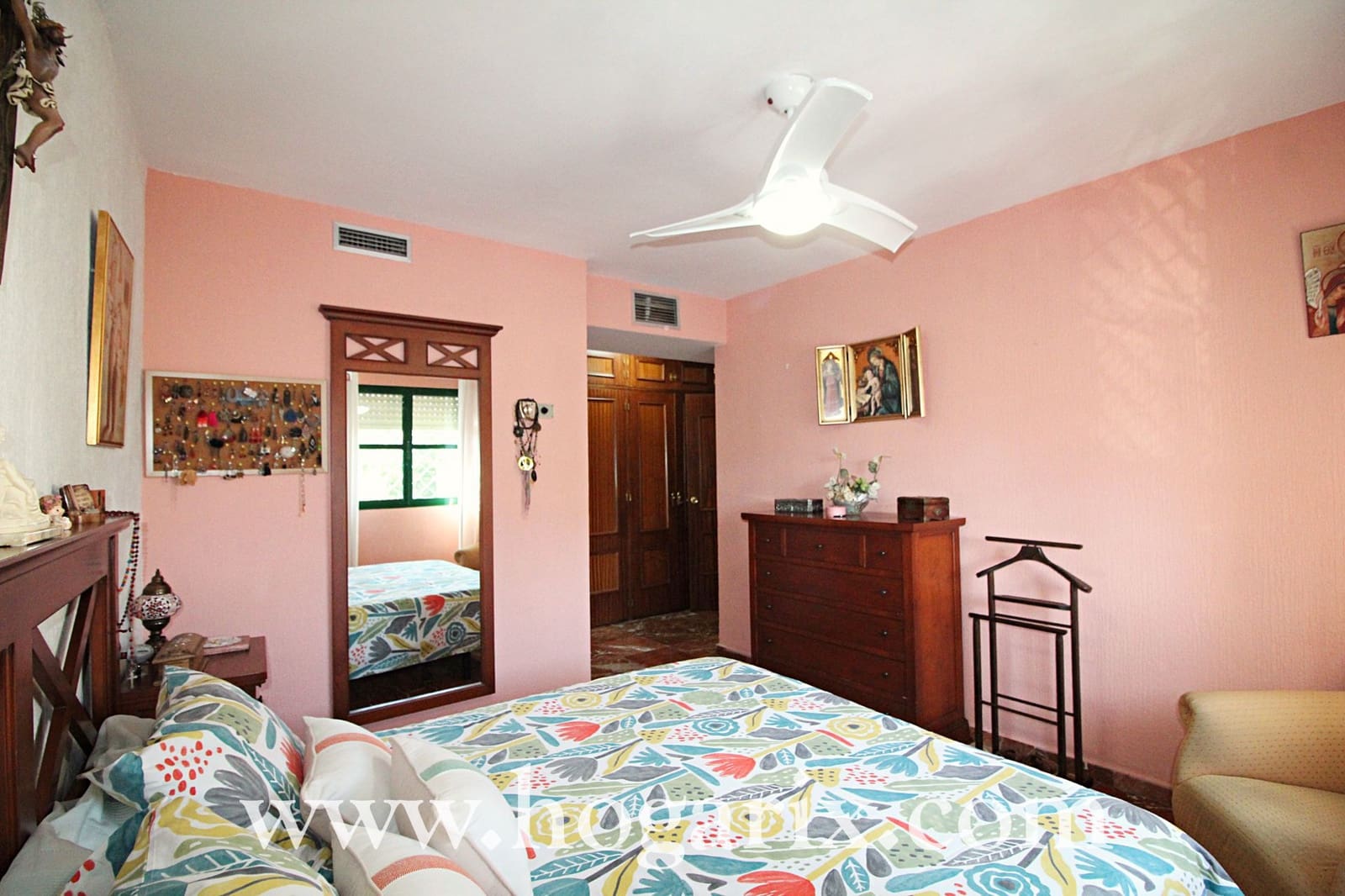 6 soverom Kjedet enebolig til salgs i Huelva by - € 325 000 (Ref: 9720384)