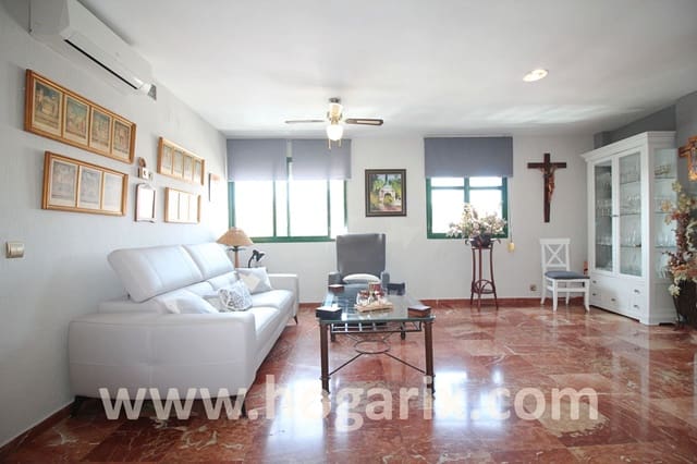 6 soverom Kjedet enebolig til salgs i Huelva by - € 325 000 (Ref: 9720384)