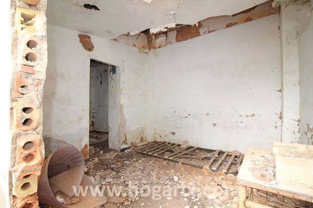 Rudere in vendita in Huelva città - 120.000 € (Rif: 9720385)