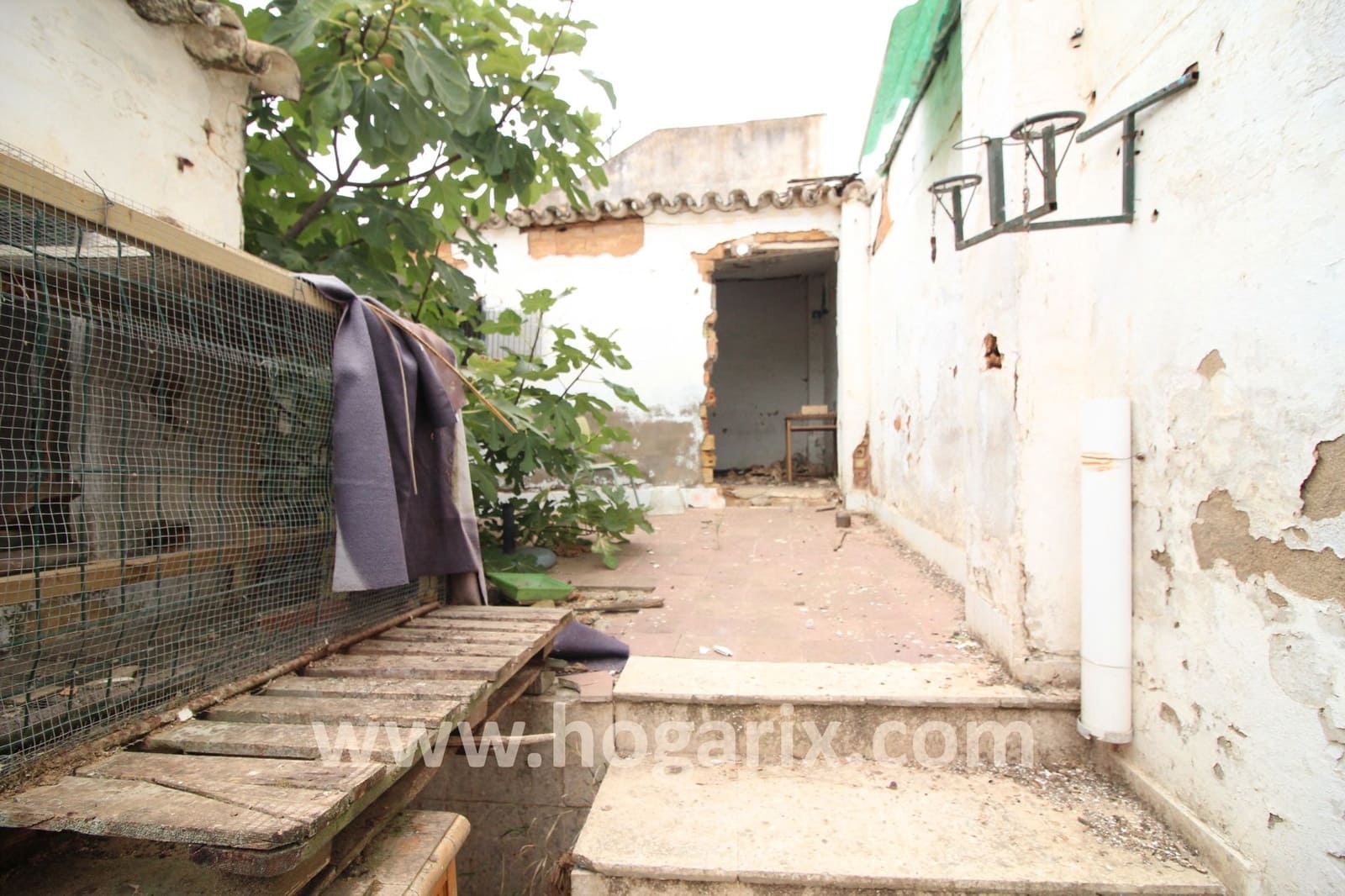 Ruin for sale in Huelva city - € 120,000 (Ref: 9720385)