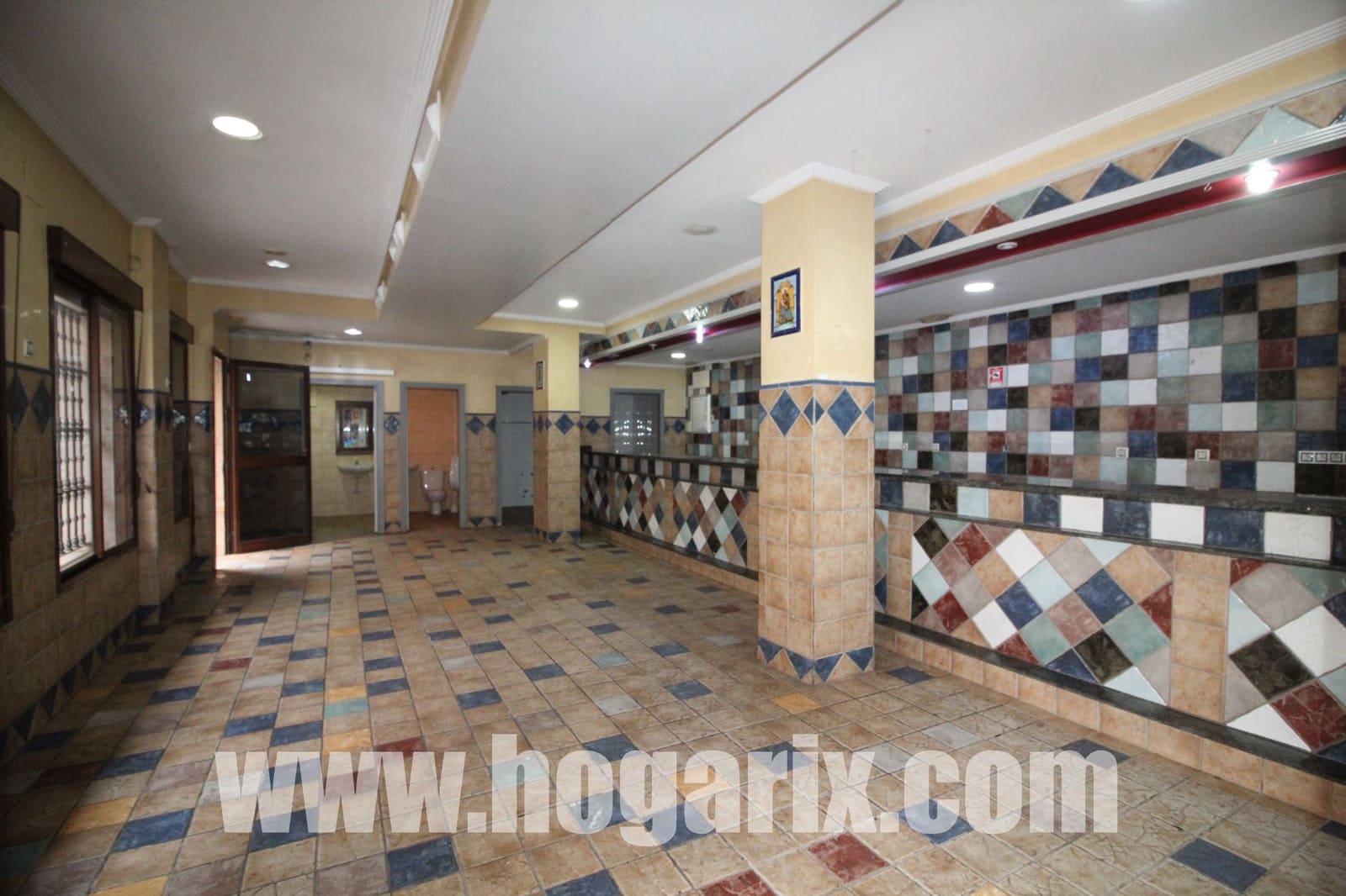 Commercial for rent in Huelva city - € 800 (Ref: 9720386)