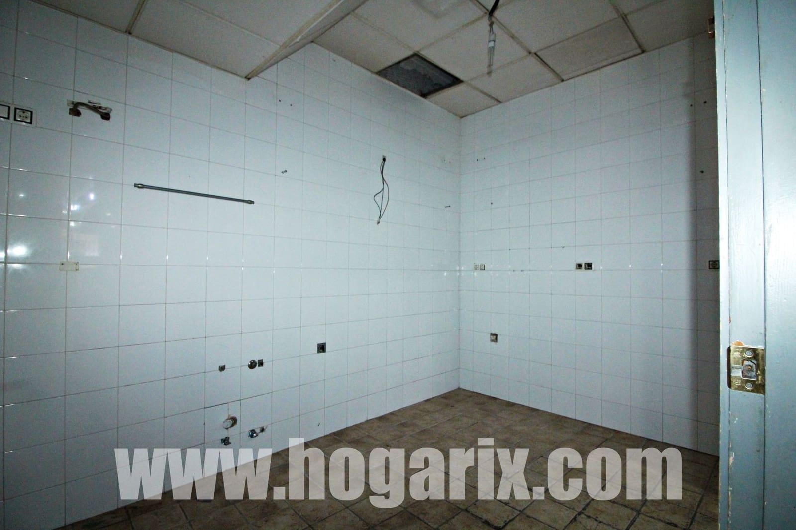 Commercial for rent in Huelva city - € 800 (Ref: 9720386)