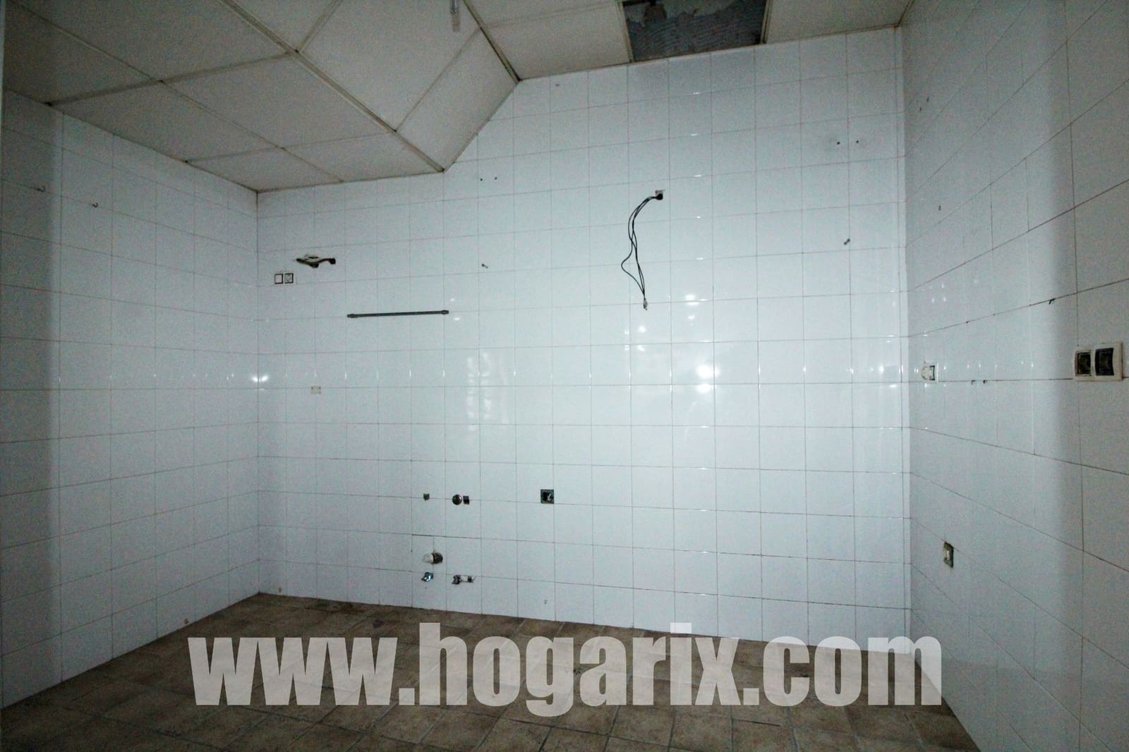 Commercial for rent in Huelva city - € 800 (Ref: 9720386)