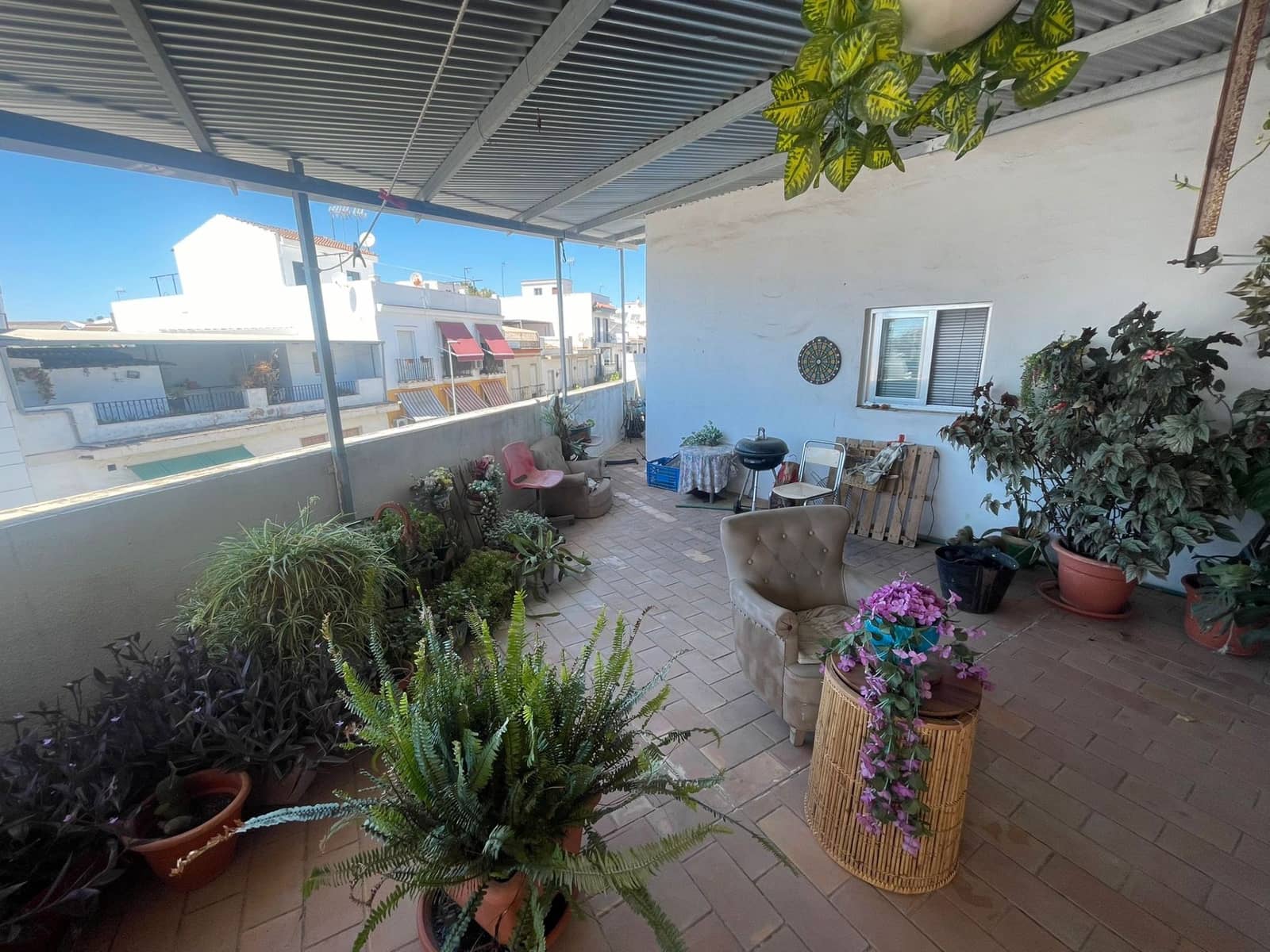 Apartment for sale in Bollullos Par del Condado - € 290,000 (Ref: 9720388)