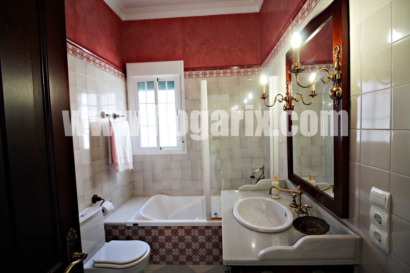 Townhouse for sale in Moguer - € 689,900 (Ref: 9720389)