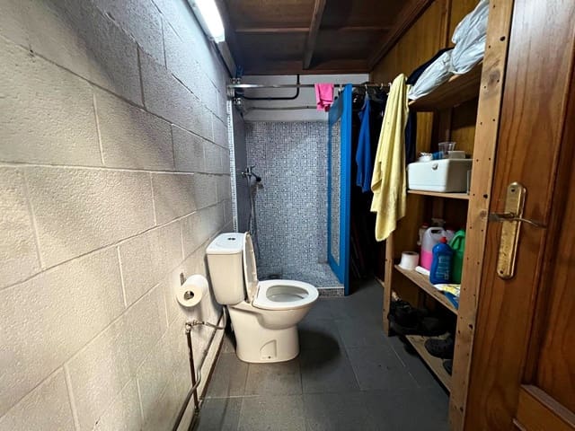 Commercial for sale in Huelva city - € 149,900 (Ref: 9720390)