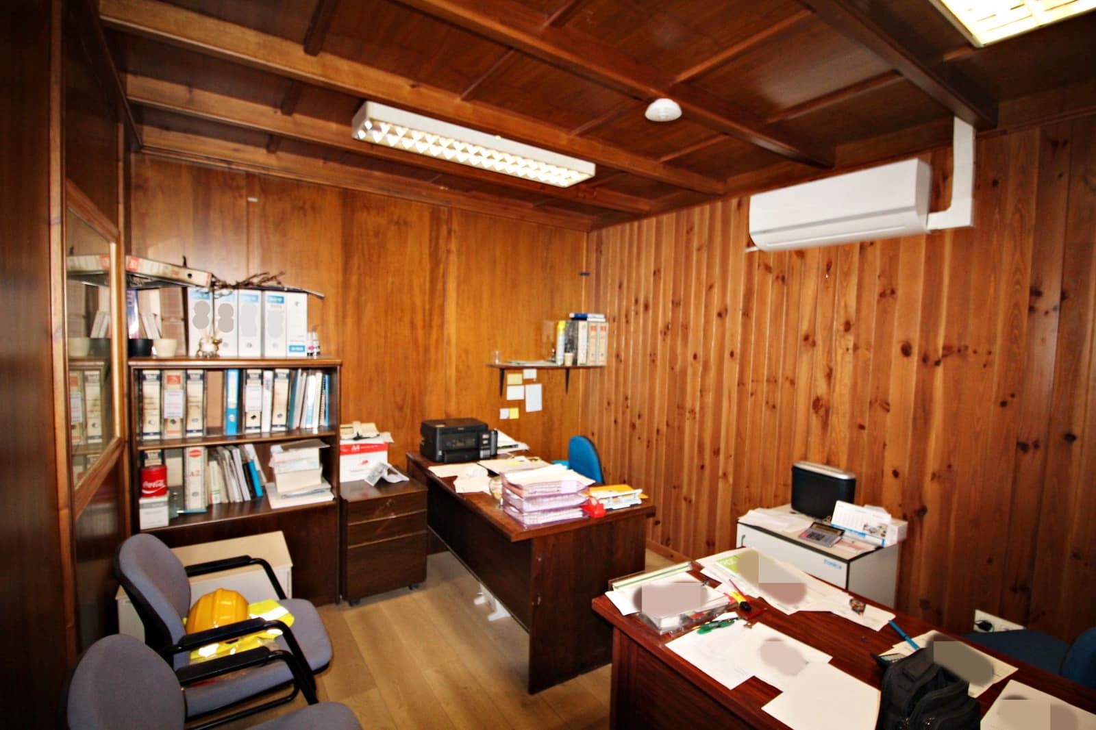 Commercial for sale in Huelva city - € 149,900 (Ref: 9720390)