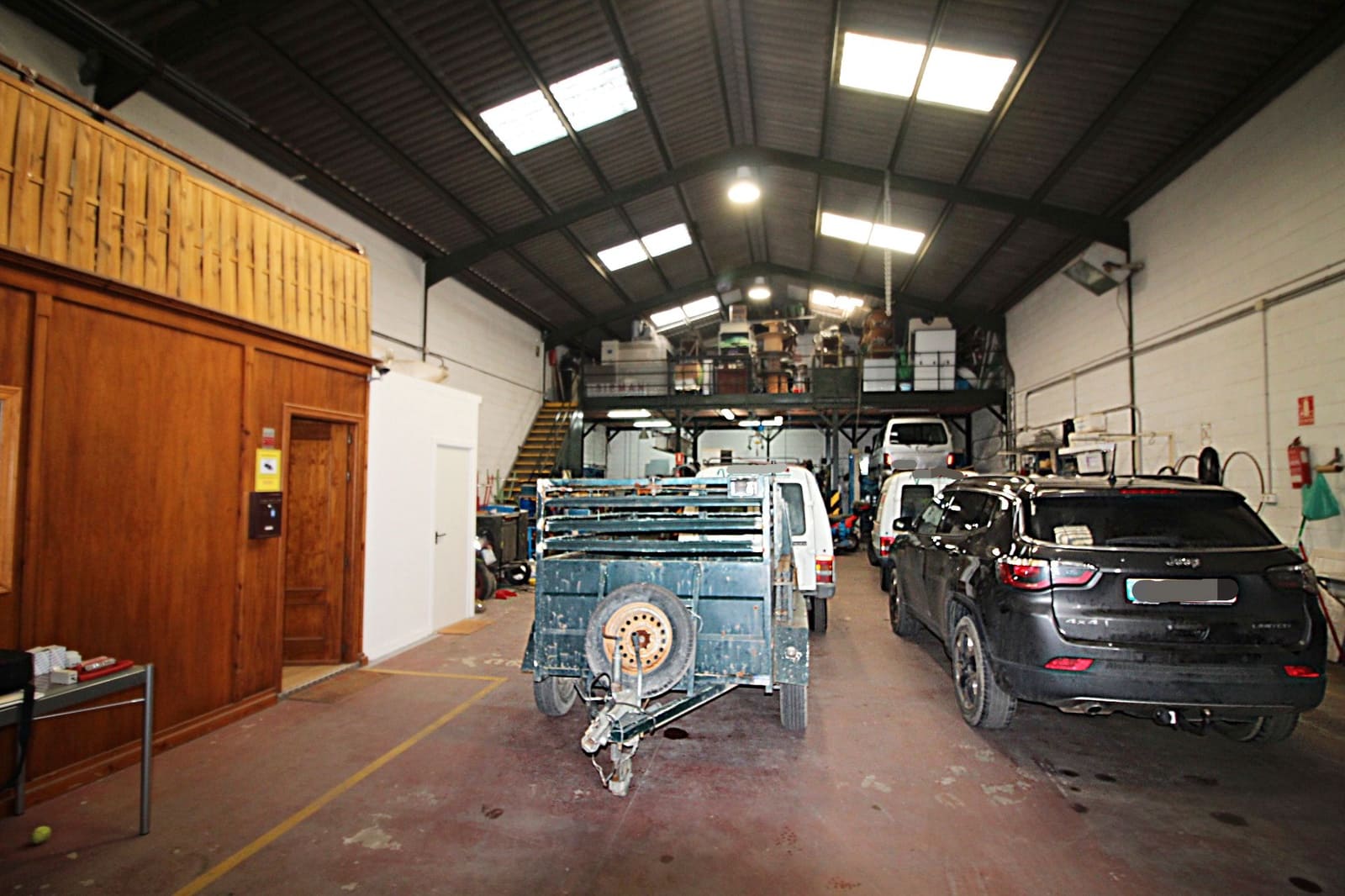 Commercial for sale in Huelva city - € 149,900 (Ref: 9720390)