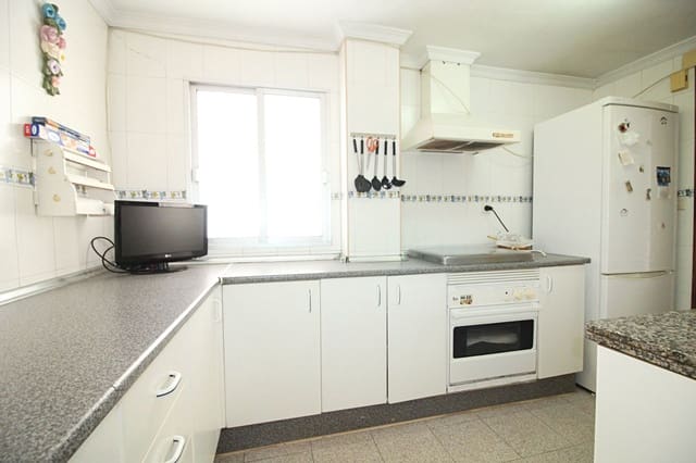 4 camera da letto Appartamento in vendita in Huelva città - 179.900 € (Rif: 9720393)