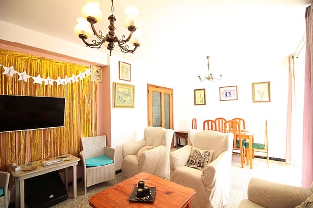 4 camera da letto Appartamento in vendita in Huelva città - 179.900 € (Rif: 9720393)