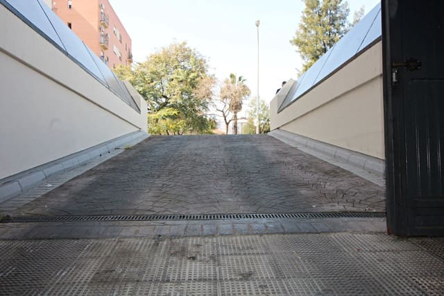 Garagem para venda em Huelva cidade - 9 800 € (Ref: 9720394)