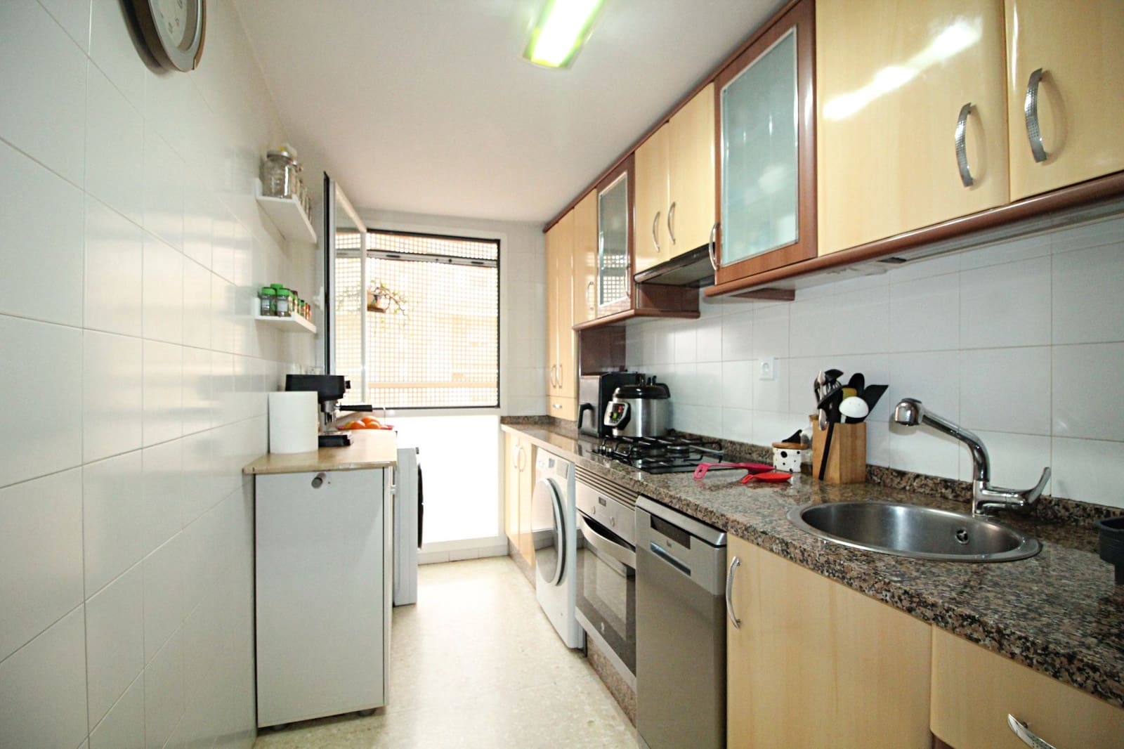 3 bedroom Flat for sale in Huelva city with garage - € 196,900 (Ref: 9720395)