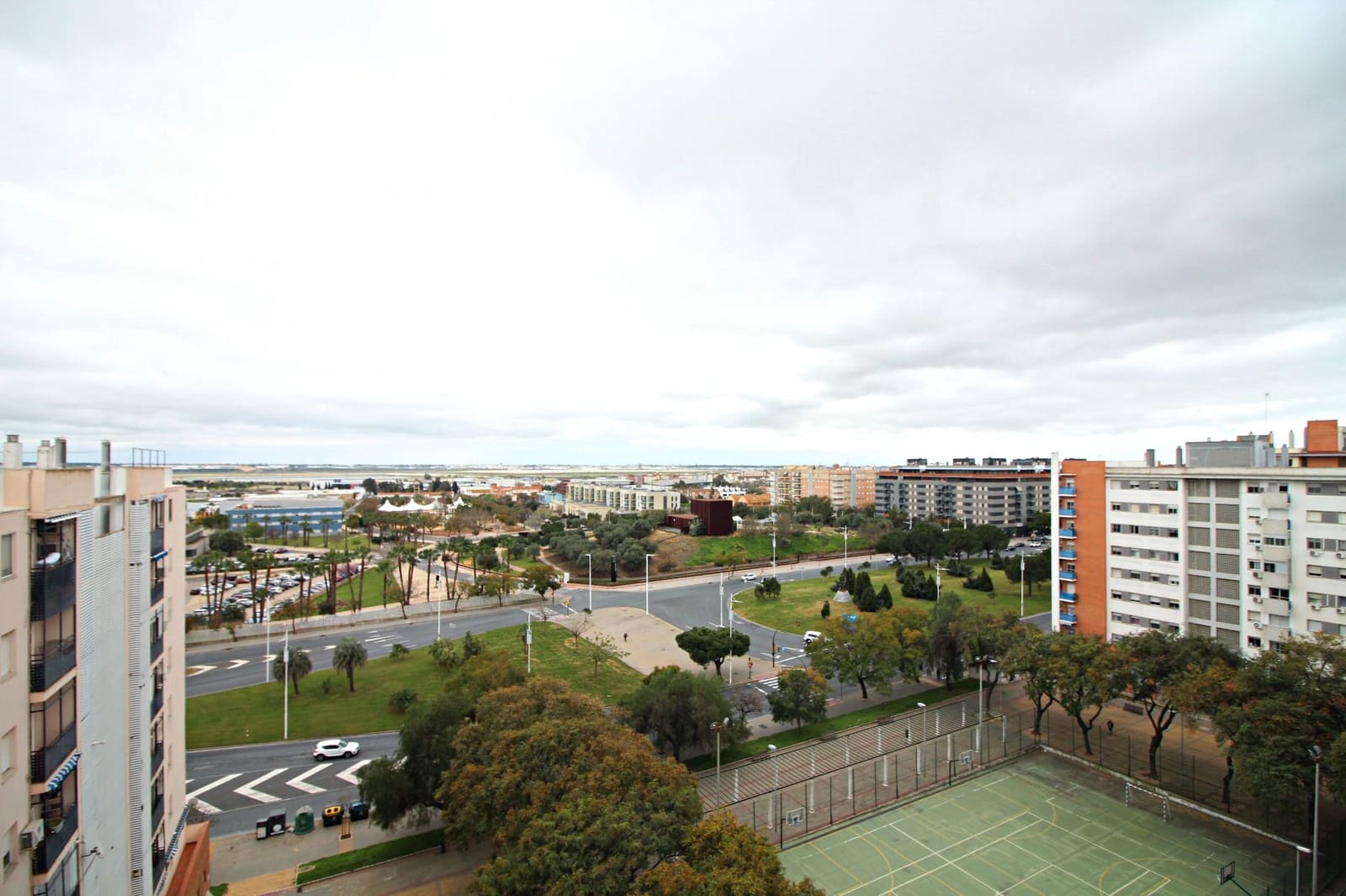 3 bedroom Flat for sale in Huelva city with garage - € 196,900 (Ref: 9720395)