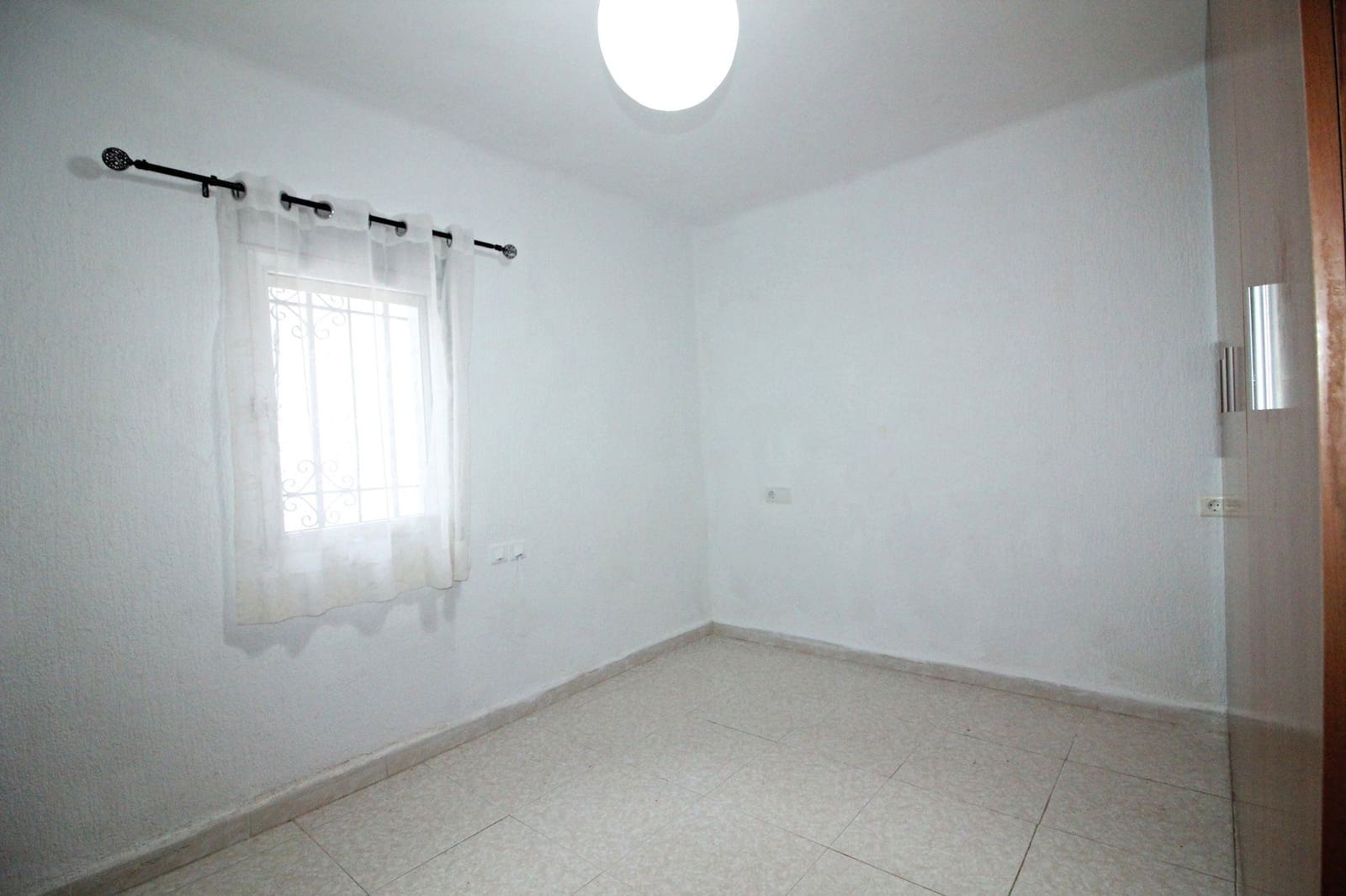 3 bedroom Flat for sale in Huelva city - € 105,900 (Ref: 9720840)