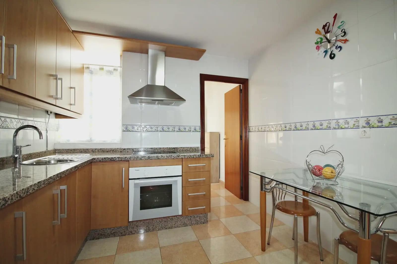 4 soveværelse Lejlighed til salg i Huelva by - € 169.900 (Ref: 9752508)