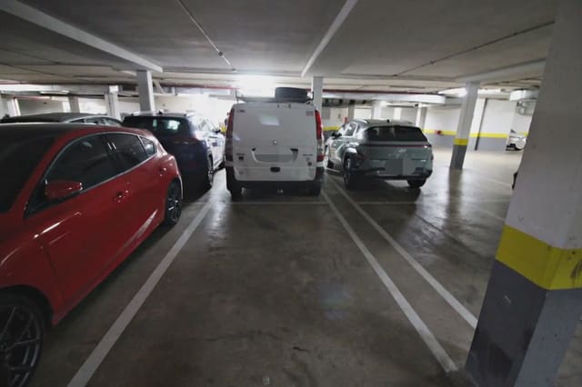 Garage te koop in Huelva stad - € 12.900 (Ref: 9761569)