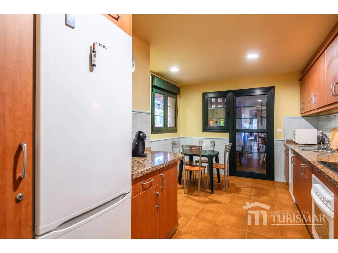 2 makuuhuone Asunto myytävänä paikassa Ayamonte mukana uima-altaan 
autotalli - 268 000 € (Ref: 9443569)