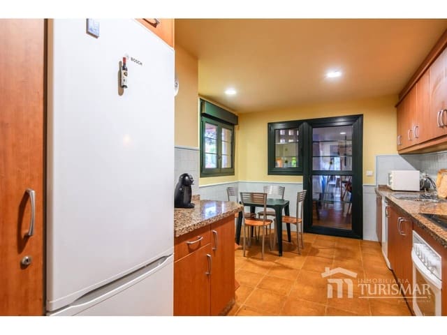 2 makuuhuone Asunto myytävänä paikassa Ayamonte mukana uima-altaan 
autotalli - 268 000 € (Ref: 9443569)