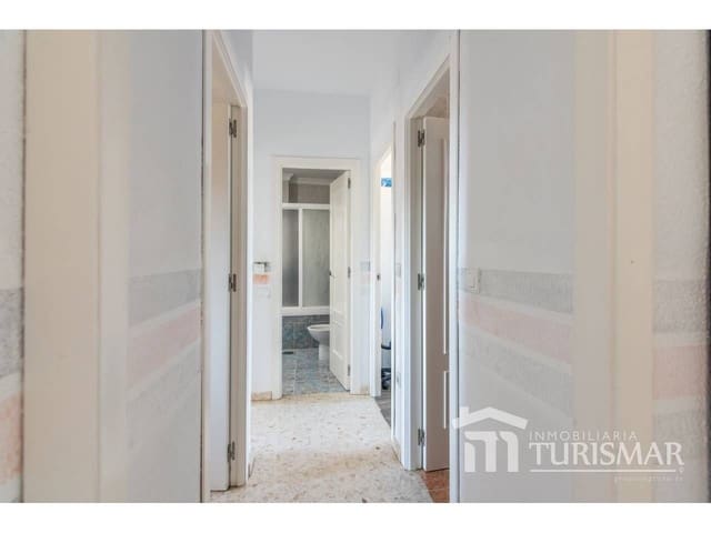 Piso de 3 habitaciones en Lepe en venta - 134.000 € (Ref: 9443575)