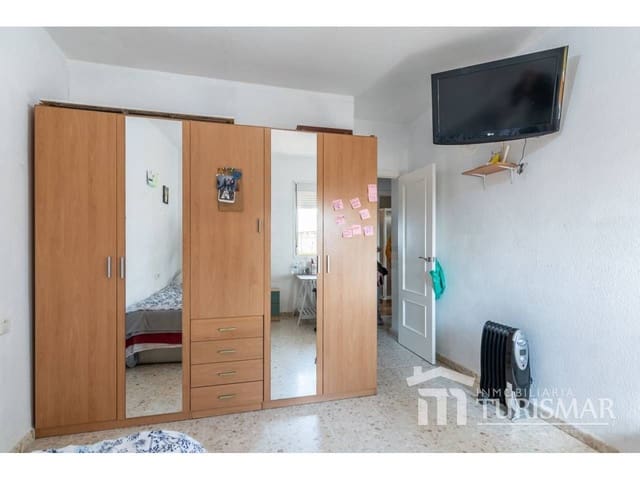 Piso de 3 habitaciones en Lepe en venta - 134.000 € (Ref: 9443575)