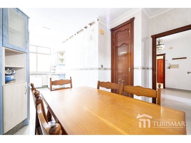 4 bedroom Flat for sale in Lepe - € 185,000 (Ref: 9443576)