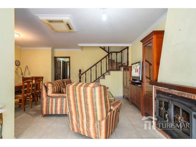 5 bedroom Terraced Villa for sale in Ayamonte - € 365,000 (Ref: 9443577)