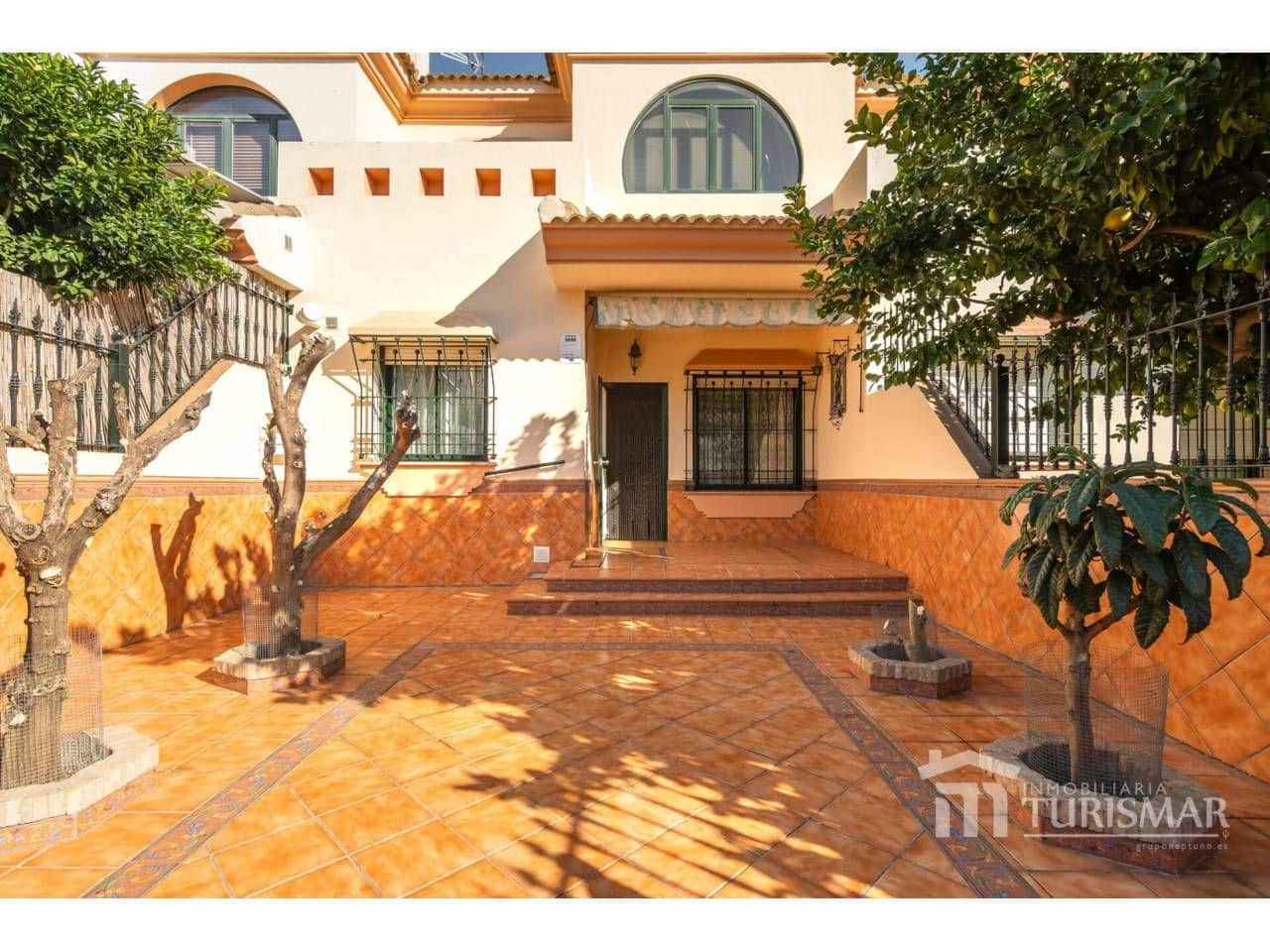 5 bedroom Terraced Villa for sale in Ayamonte - € 365,000 (Ref: 9443577)