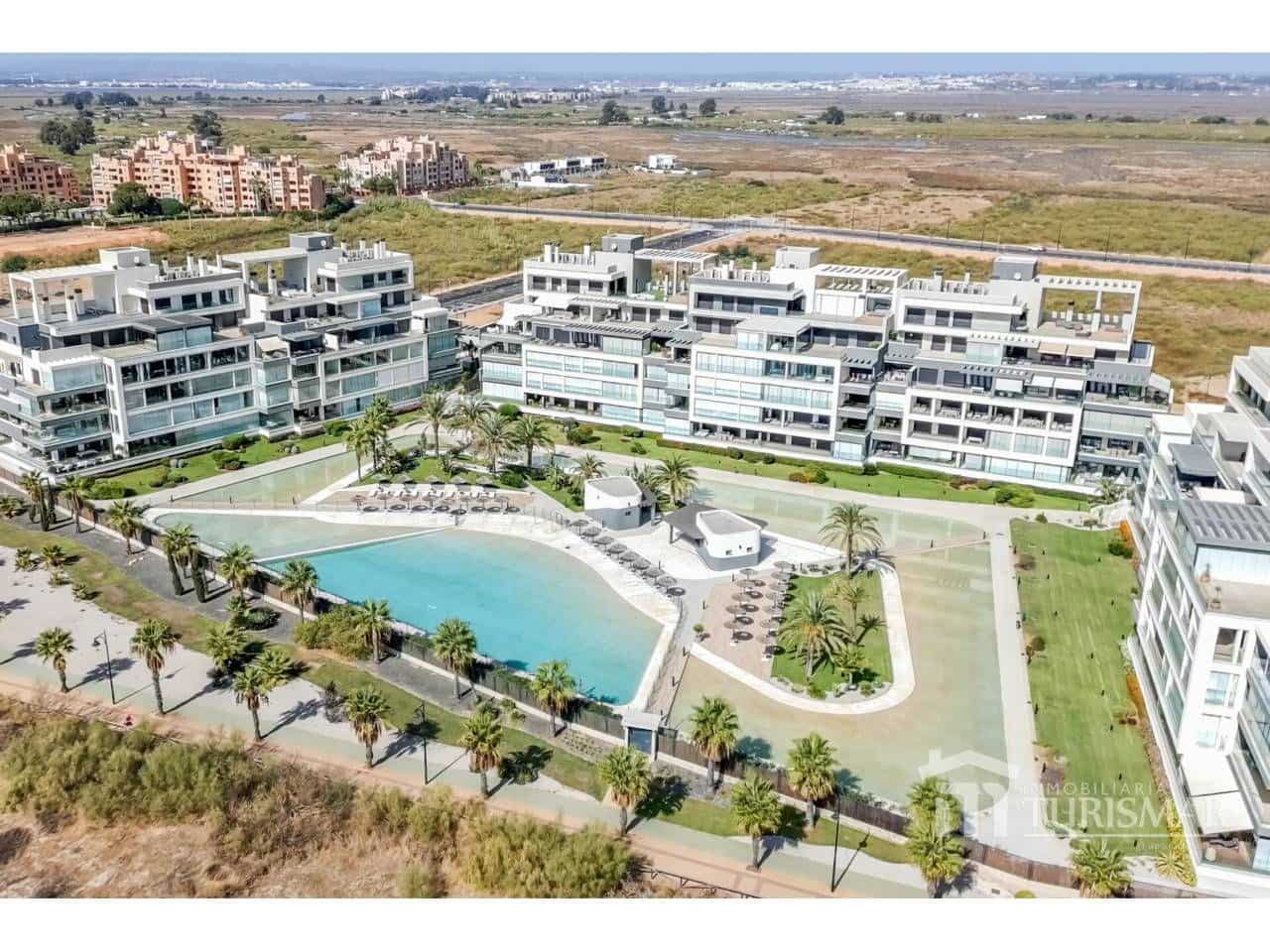 4 bedroom Beach Apartment for sale in Ayamonte with pool garage - € 750,000 (Ref: 9443579)