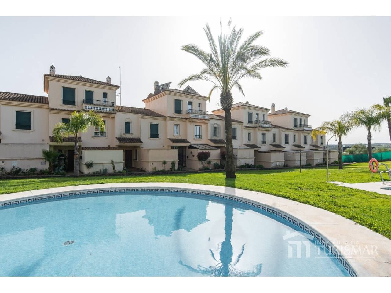 Adosado de 3 habitaciones en Ayamonte en venta con piscina garaje - 414.000 € (Ref: 9443582)