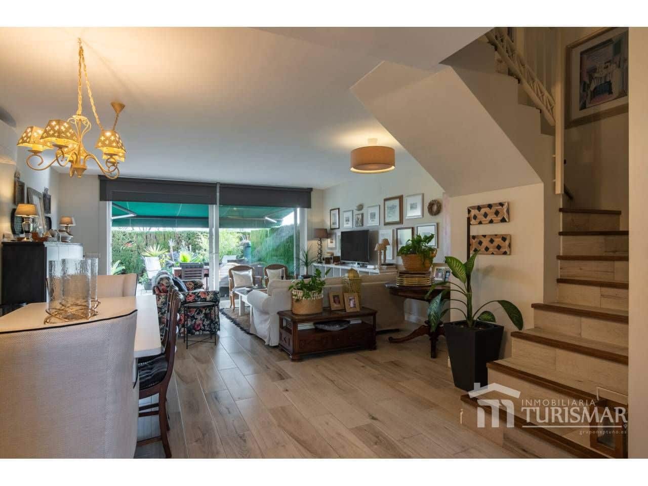 Adosado de 3 habitaciones en Ayamonte en venta con piscina garaje - 414.000 € (Ref: 9443582)