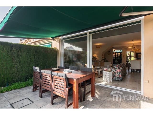 Adosado de 3 habitaciones en Ayamonte en venta con piscina garaje - 414.000 € (Ref: 9443582)