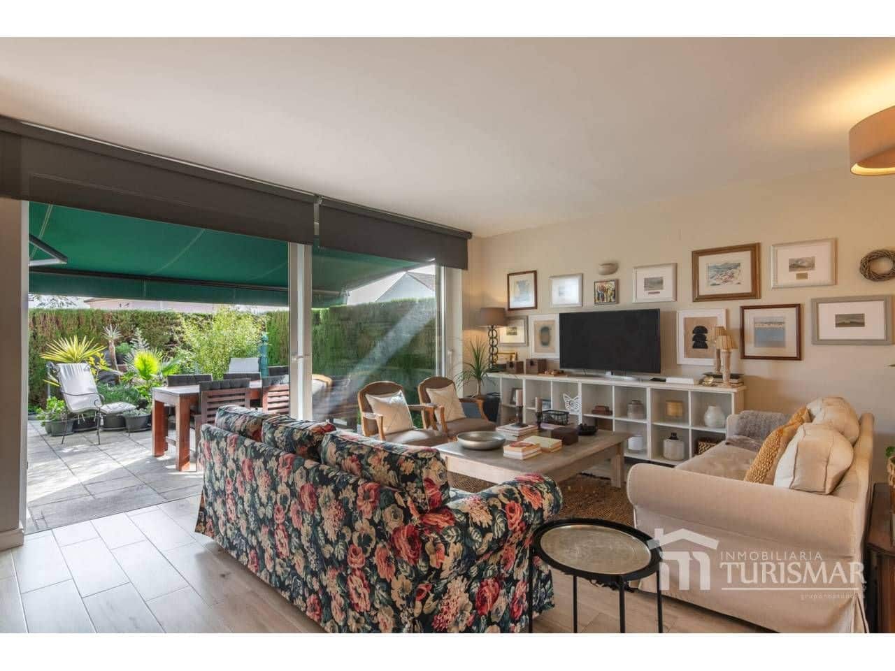 Adosado de 3 habitaciones en Ayamonte en venta con piscina garaje - 414.000 € (Ref: 9443582)