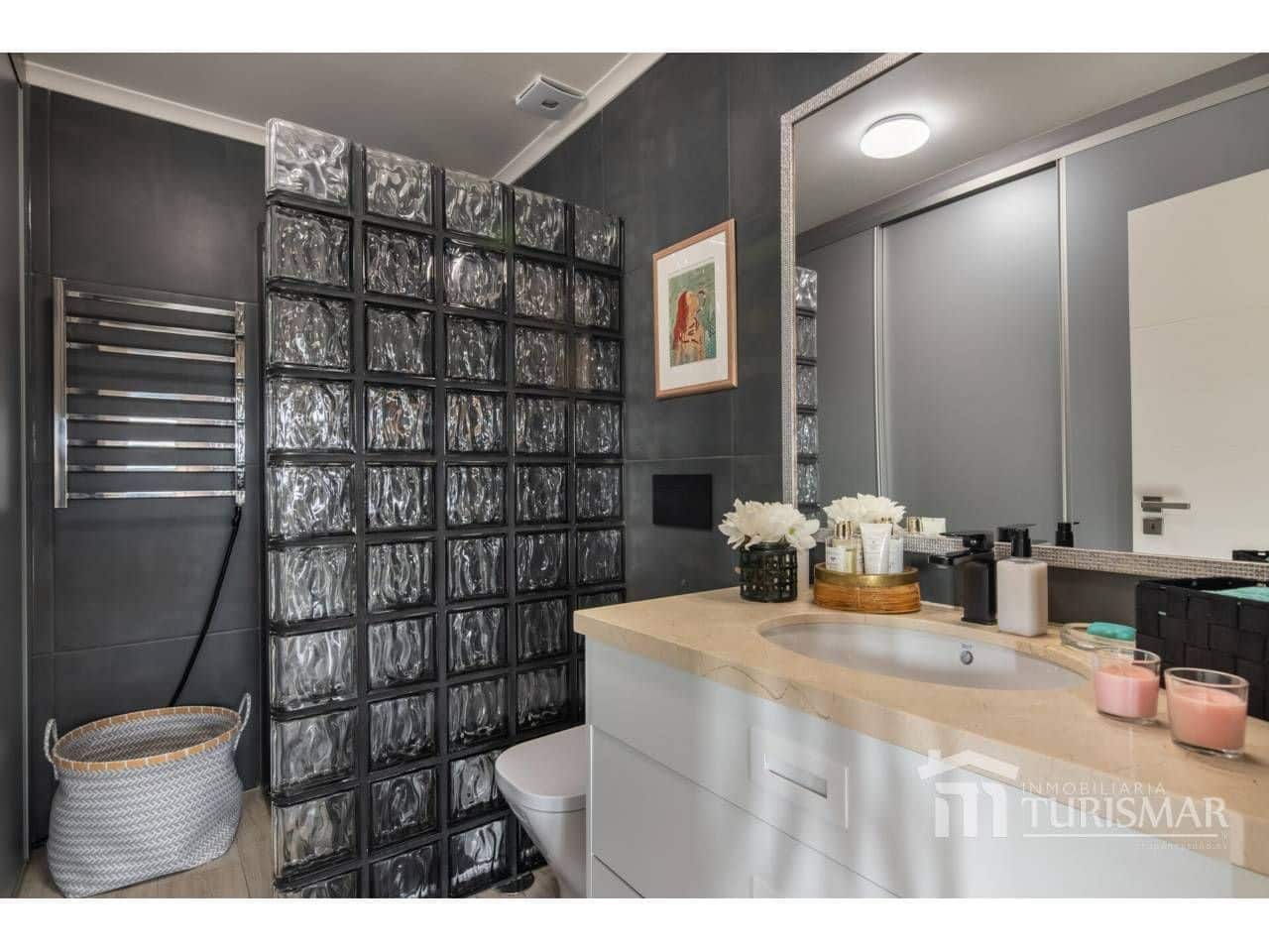 Adosado de 3 habitaciones en Ayamonte en venta con piscina garaje - 414.000 € (Ref: 9443582)