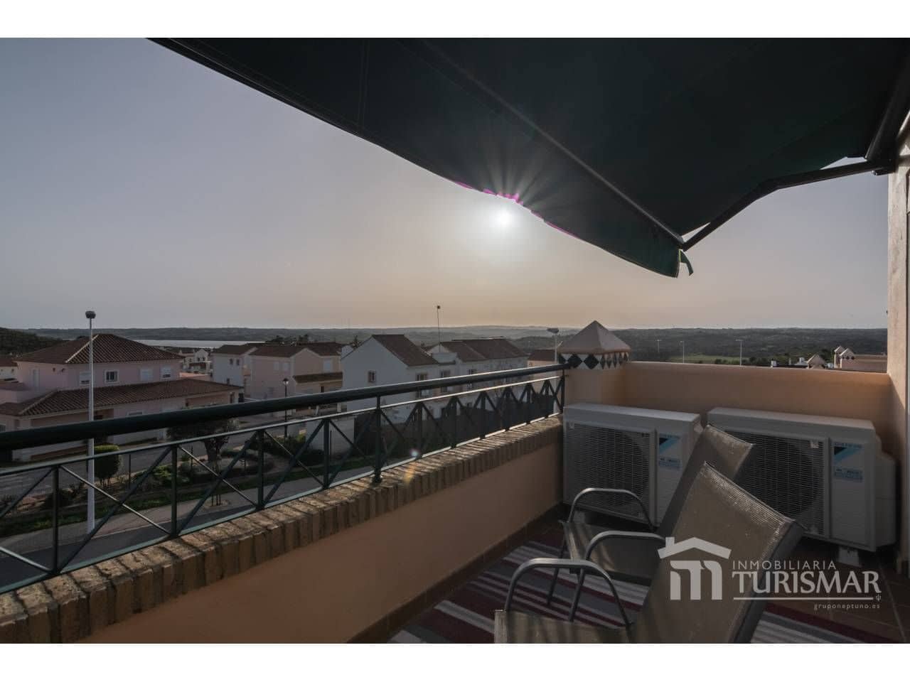 Adosado de 3 habitaciones en Ayamonte en venta con piscina garaje - 414.000 € (Ref: 9443582)
