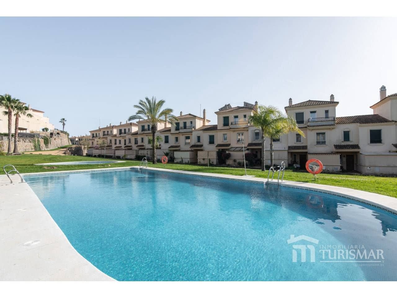 Adosado de 3 habitaciones en Ayamonte en venta con piscina garaje - 414.000 € (Ref: 9443582)