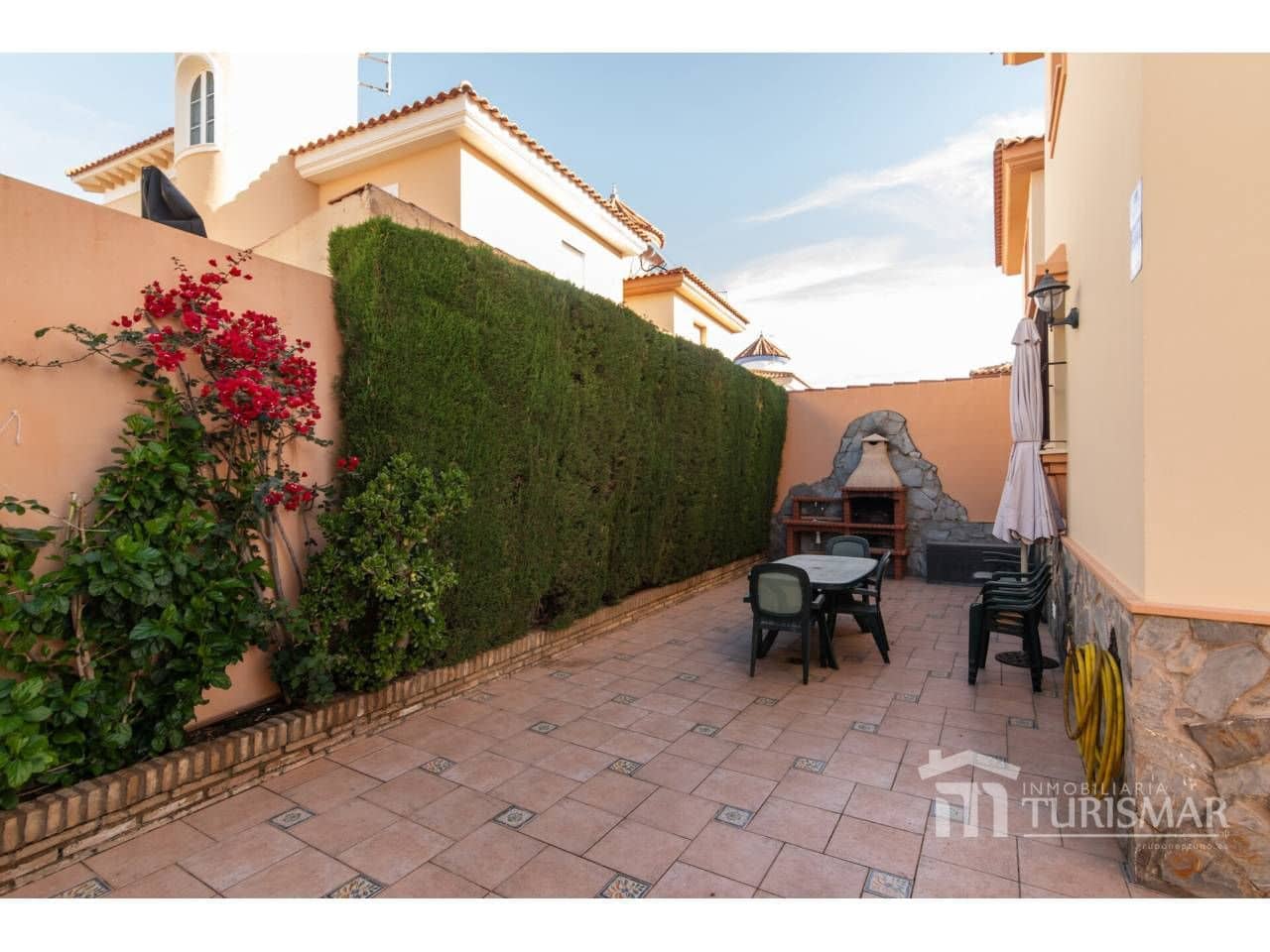 4 slaapkamer Villa te koop in Ayamonte met garage - € 299.000 (Ref: 9443584)