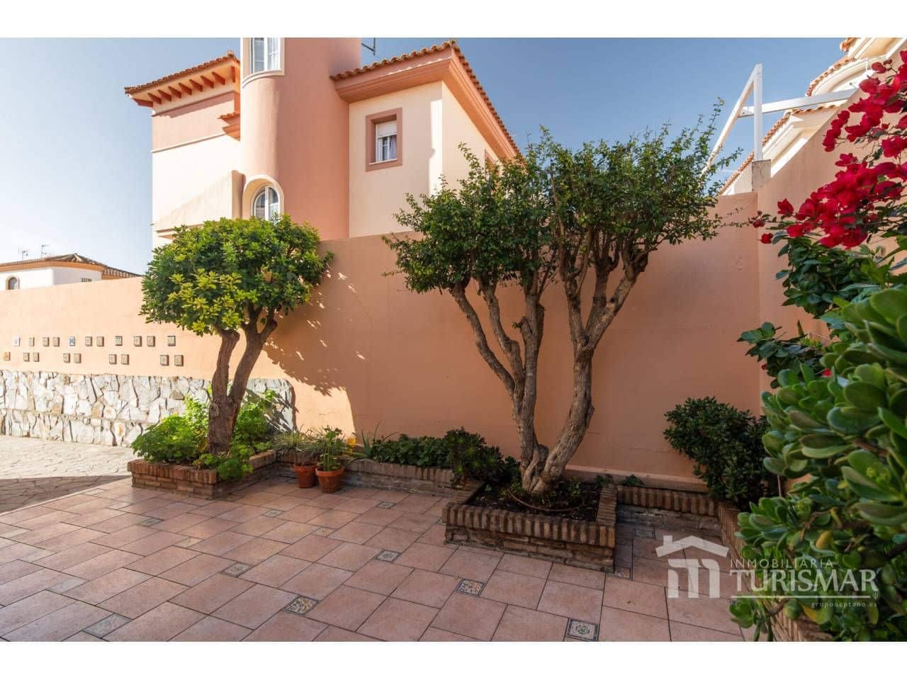 4 slaapkamer Villa te koop in Ayamonte met garage - € 299.000 (Ref: 9443584)