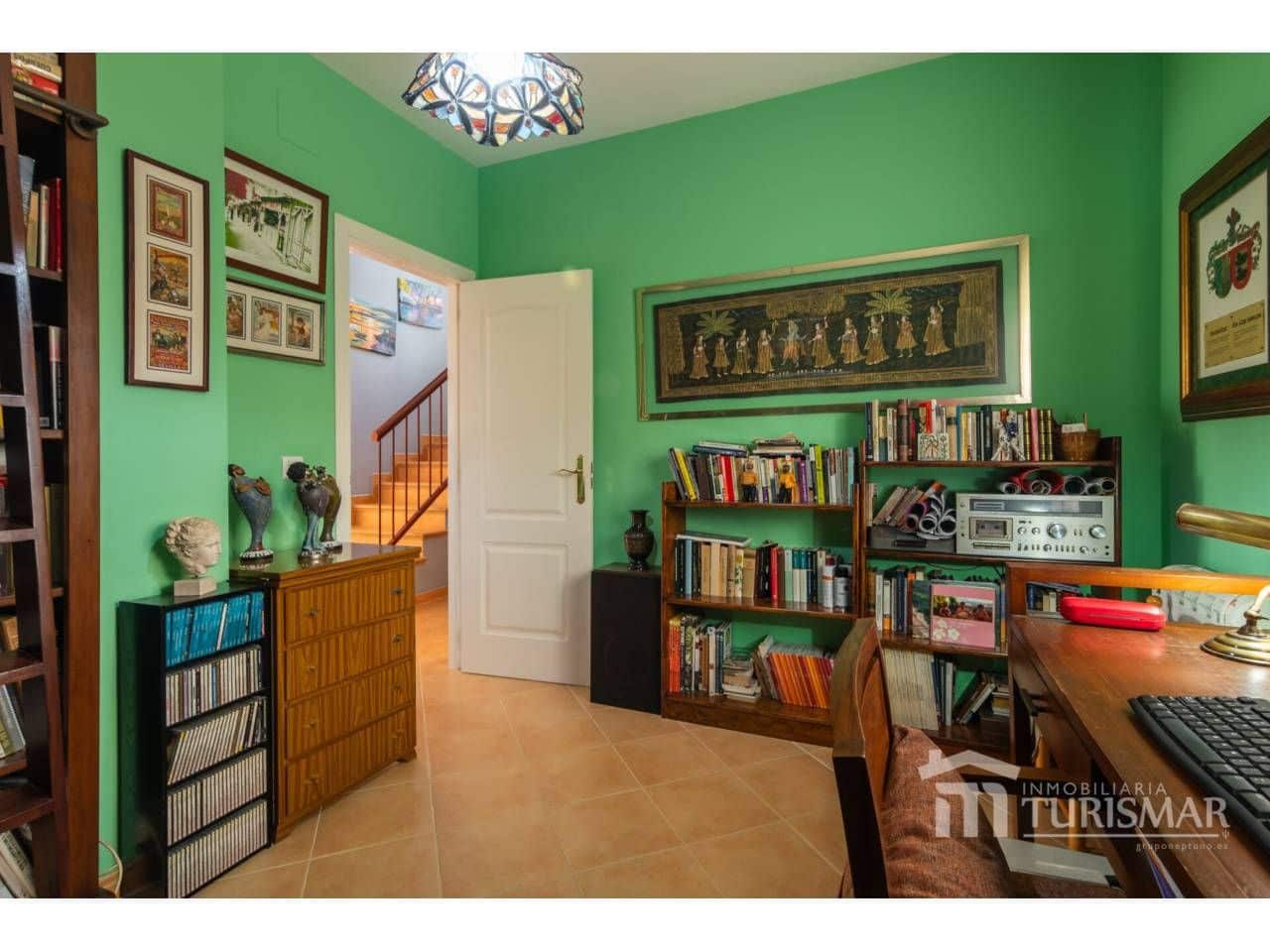 4 slaapkamer Villa te koop in Ayamonte met garage - € 299.000 (Ref: 9443584)