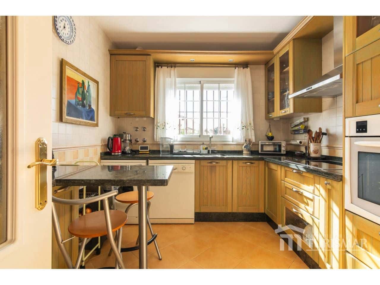 4 slaapkamer Villa te koop in Ayamonte met garage - € 299.000 (Ref: 9443584)