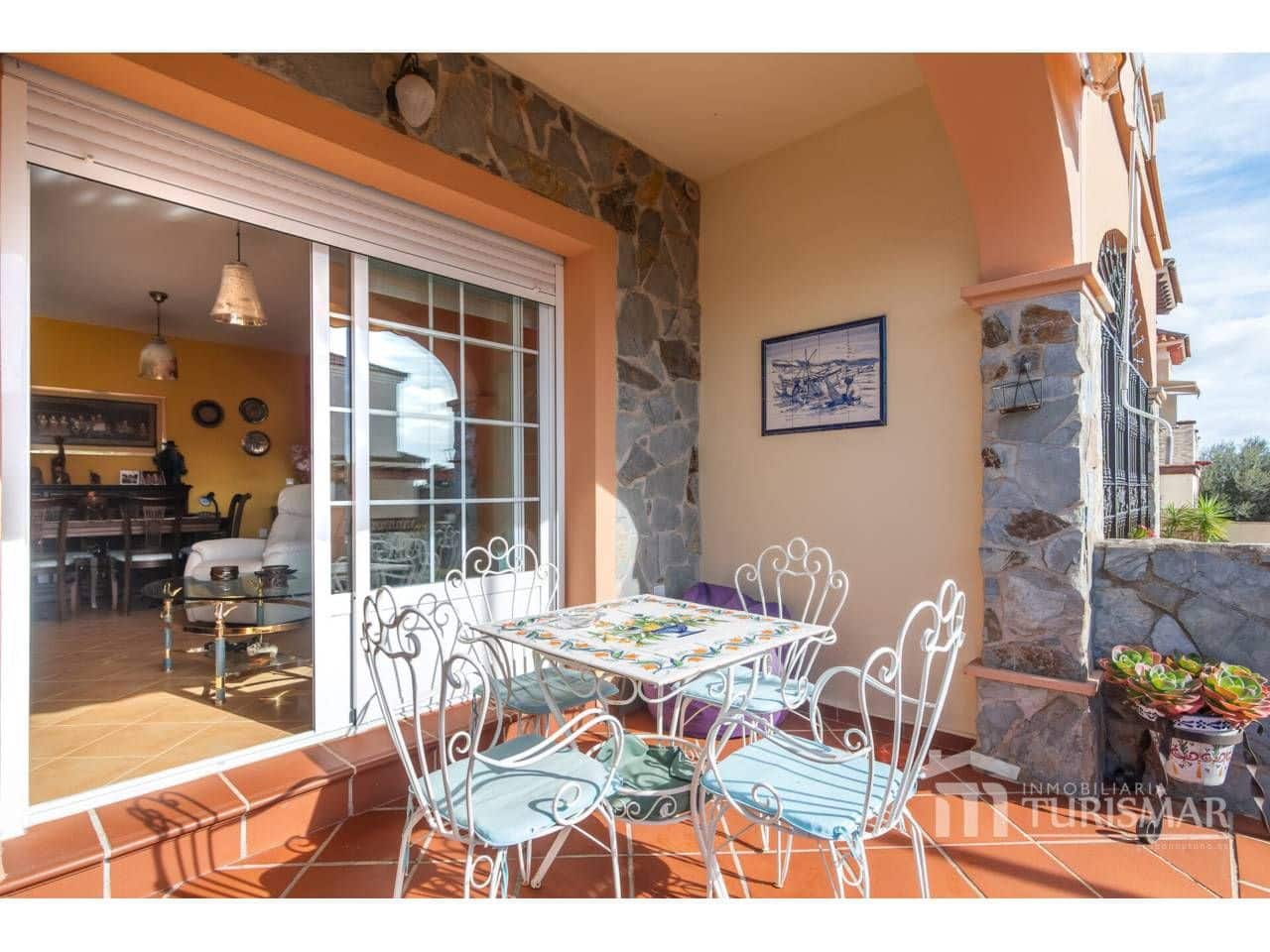 4 slaapkamer Villa te koop in Ayamonte met garage - € 299.000 (Ref: 9443584)