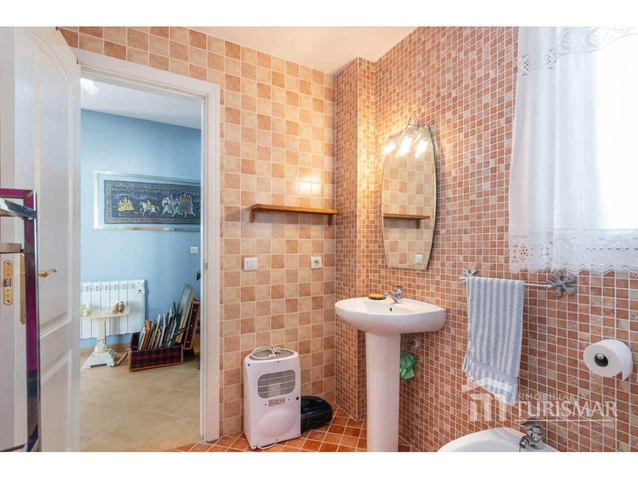 4 slaapkamer Villa te koop in Ayamonte met garage - € 299.000 (Ref: 9443584)