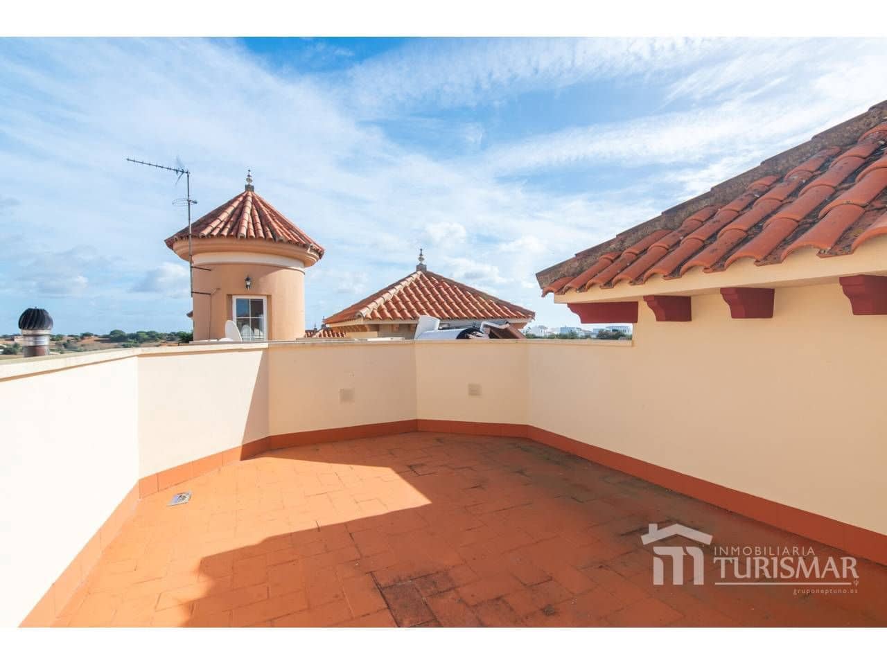 4 slaapkamer Villa te koop in Ayamonte met garage - € 299.000 (Ref: 9443584)