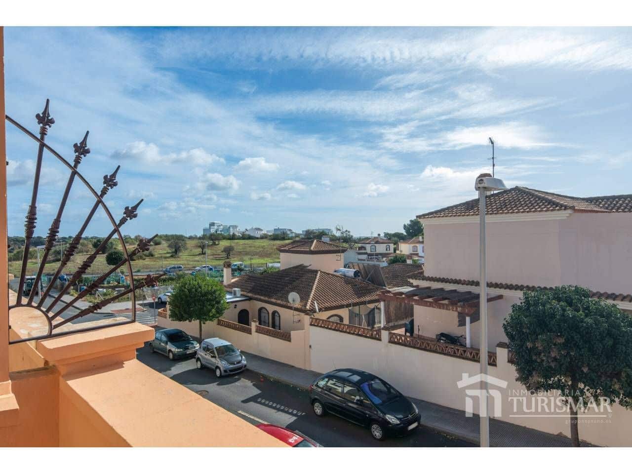 4 slaapkamer Villa te koop in Ayamonte met garage - € 299.000 (Ref: 9443584)