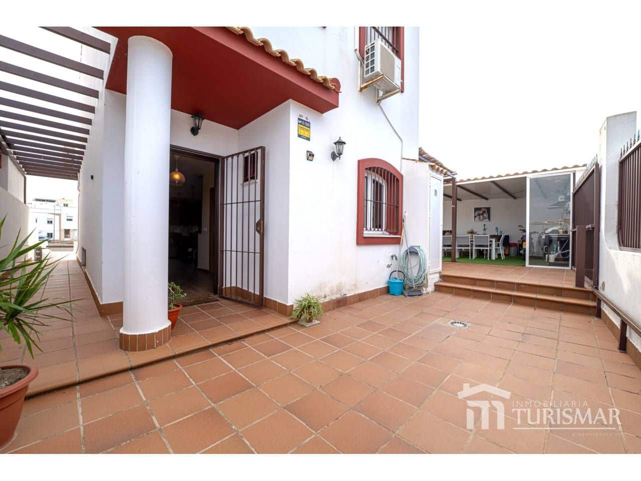 Pareado de 4 habitaciones en Ayamonte en venta con piscina garaje - 369.000 € (Ref: 9443585)