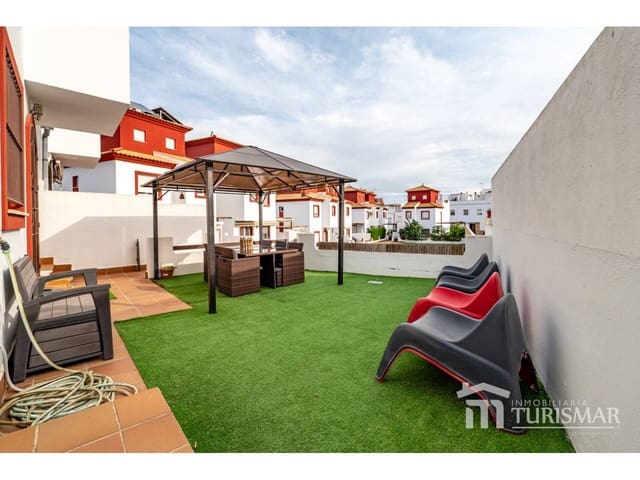 Pareado de 4 habitaciones en Ayamonte en venta con piscina garaje - 369.000 € (Ref: 9443585)