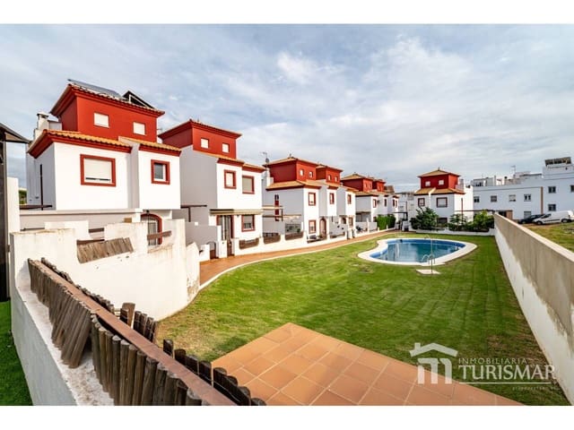 Pareado de 4 habitaciones en Ayamonte en venta con piscina garaje - 369.000 € (Ref: 9443585)
