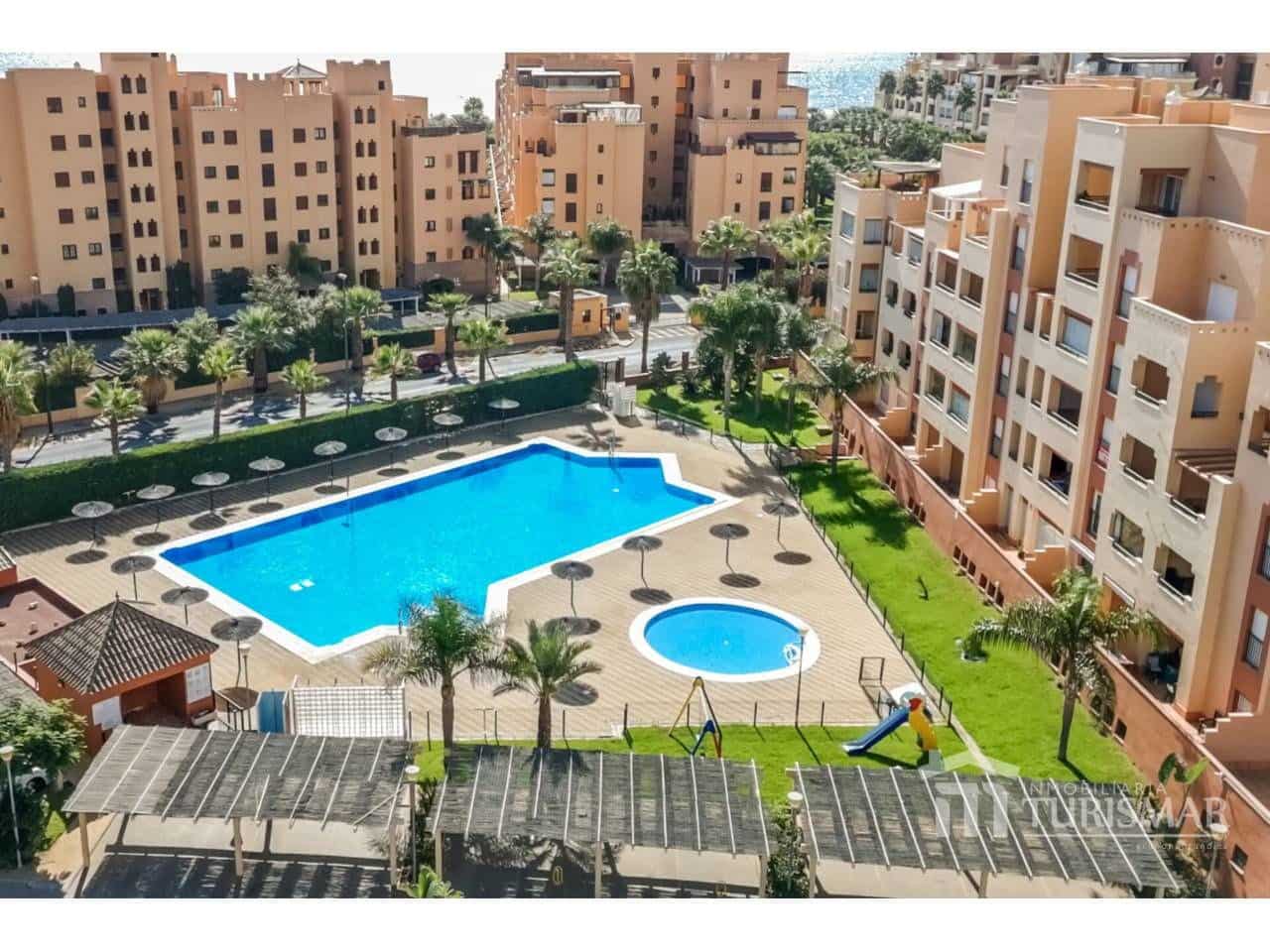 Apartamento de 2 habitaciones en Ayamonte en venta con piscina garaje - 260.000 € (Ref: 9443586)