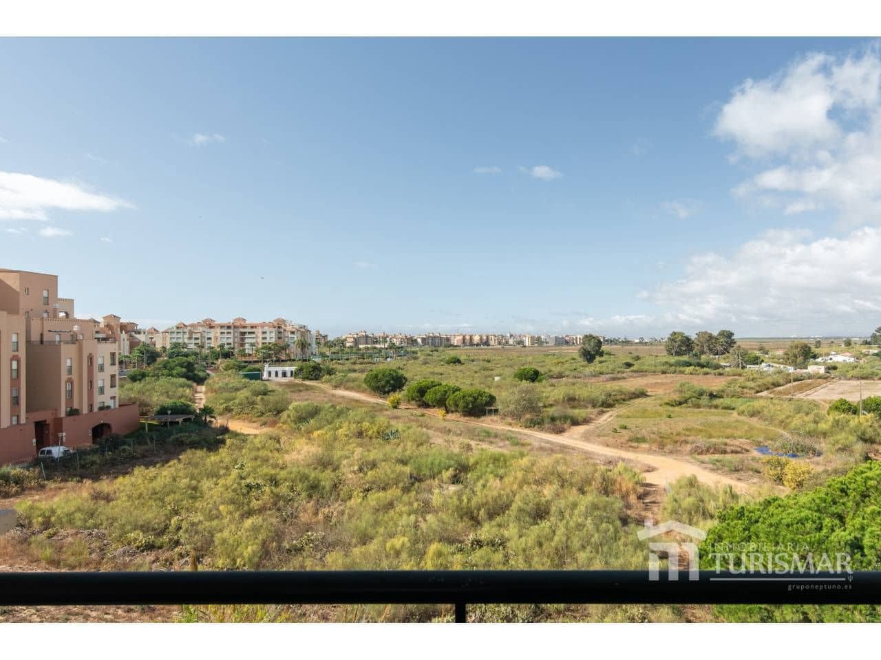 Apartamento de 2 habitaciones en Ayamonte en venta con piscina garaje - 260.000 € (Ref: 9443586)