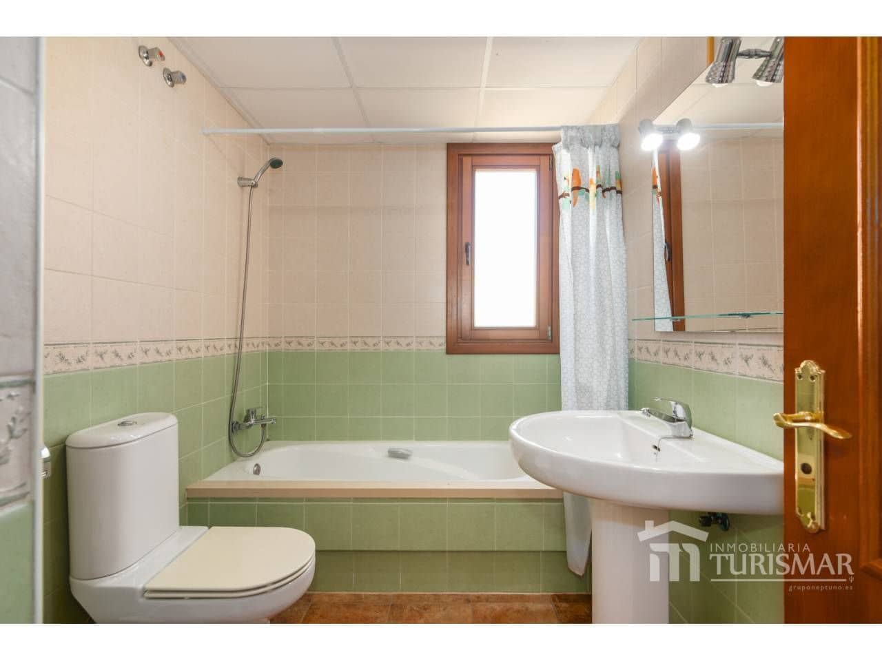 Pareado de 3 habitaciones en Ayamonte en venta con piscina garaje - 235.000 € (Ref: 9443588)